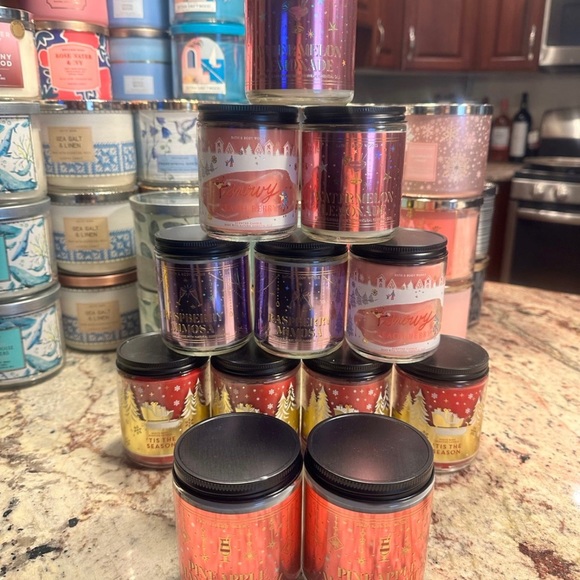 (ONE) Bath&Body Works candles-1x PINEAPPLE MANGO SPRITZ 7oz SCENTED CANDLE NEW! - Picture 1 of 3